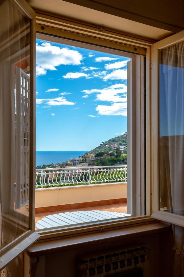 168B - La Terrazza Sul Mare, Casa A 10 Minuti Da Spiaggia, Parcheggio Privato Gratis Sanremo Exterior foto