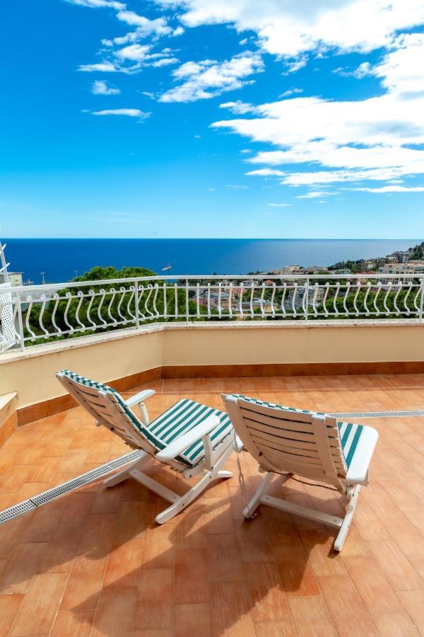 168B - La Terrazza Sul Mare, Casa A 10 Minuti Da Spiaggia, Parcheggio Privato Gratis Sanremo Exterior foto
